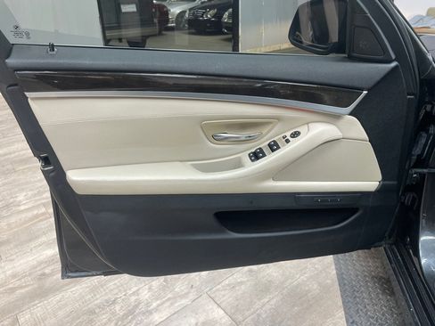 Used 2011 BMW 528i Sedan image 14