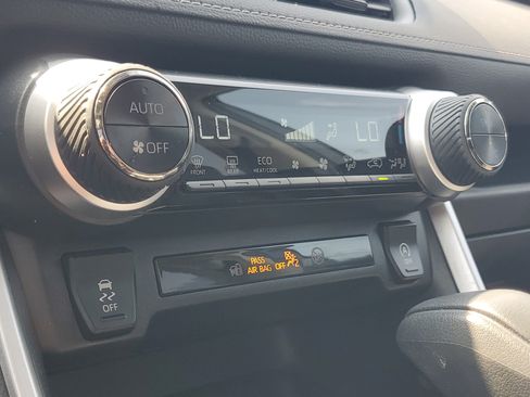 Certified 2025 Toyota RAV4 XLE AWD/4WD image 31