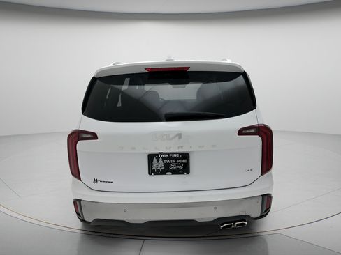 Used 2025 Kia Telluride S AWD/4WD image 7