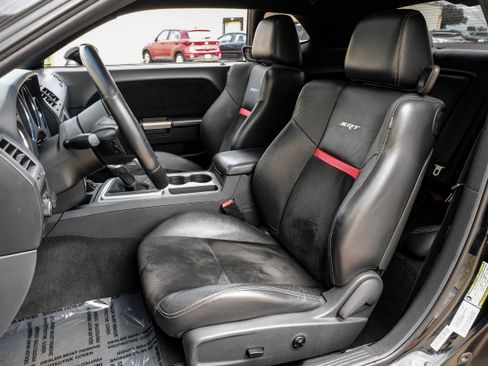 Used 2012 Dodge Challenger SRT8 RWD image 22