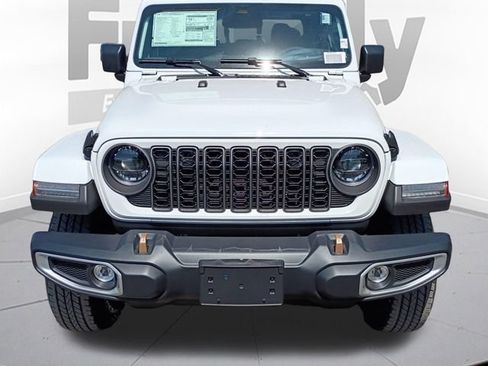 New 2026 Jeep Gladiator Sport AWD/4WD image 2