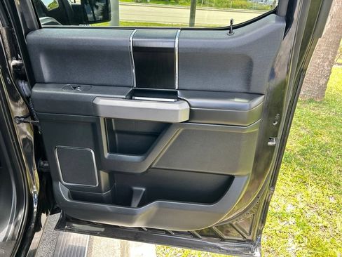 Used 2019 Ford F150 Platinum w/ Equipment Group 701A Luxury AWD/4WD image 48
