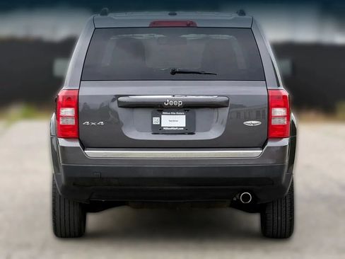 Used 2017 Jeep Patriot High Altitude AWD/4WD image 4