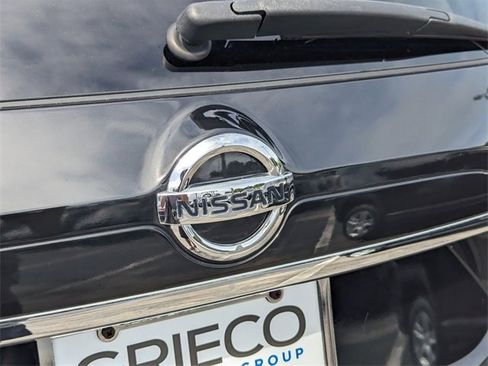 Used 2019 Nissan Rogue SV image 15