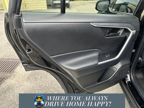 Used 2024 Toyota RAV4 LE AWD/4WD image 27