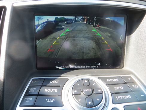 Used 2014 INFINITI Q60 Convertible w/ Premium Package image 16