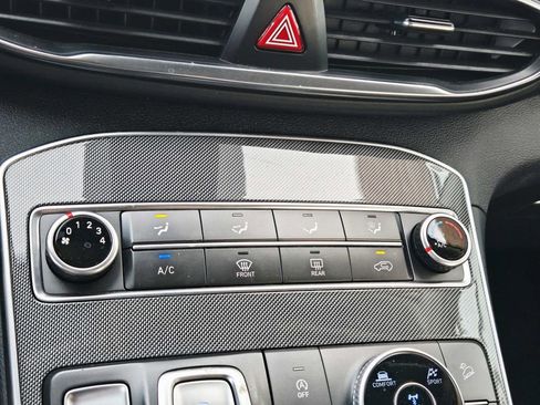 Used 2023 Hyundai Santa Fe SE image 25