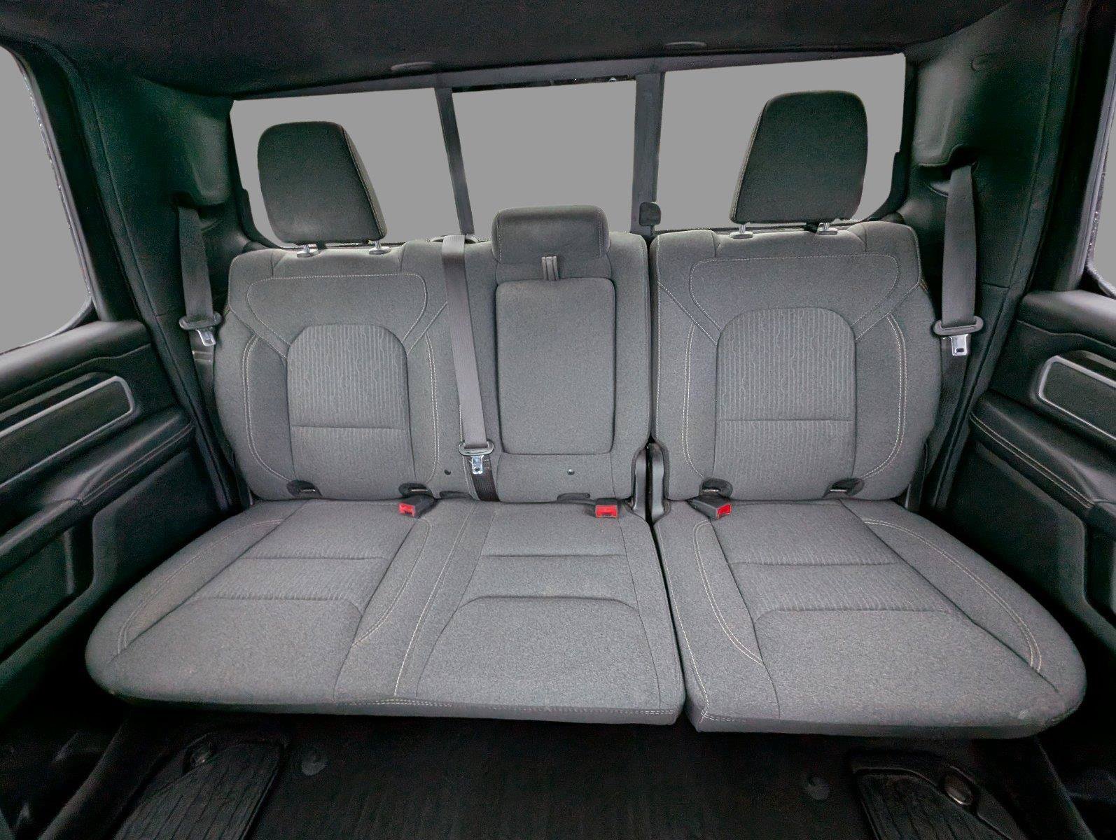 Used 2020 RAM 1500 Big Horn RWD image 30
