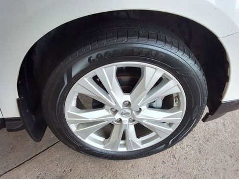 Used 2019 Nissan Pathfinder SL w/ SL Premium Package FWD image 31