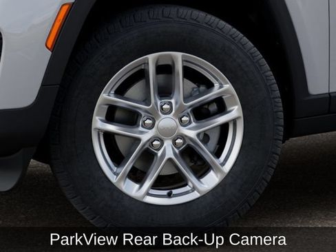 New 2026 Jeep Grand Cherokee Laredo X RWD image 9