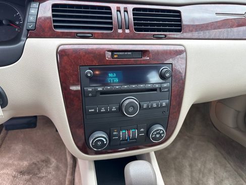Used 2008 Chevrolet Impala LT image 16