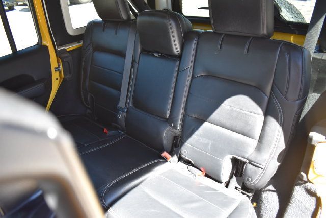 Used 2018 Jeep Wrangler Unlimited Sahara AWD/4WD image 20
