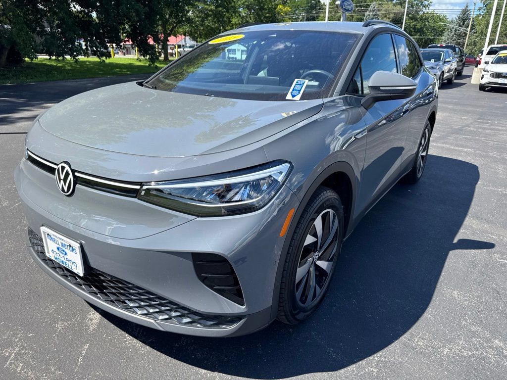 Used 2023 Volkswagen ID.4 Pro AWD/4WD image 3