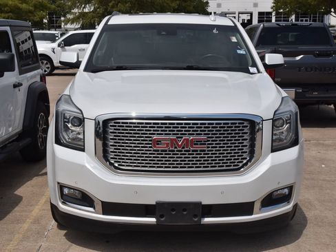 Used 2017 GMC Yukon Denali w/ Open Road Package AWD/4WD image 3