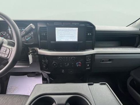 Certified 2023 Ford F250 XL w/ XL Chrome Package image 10