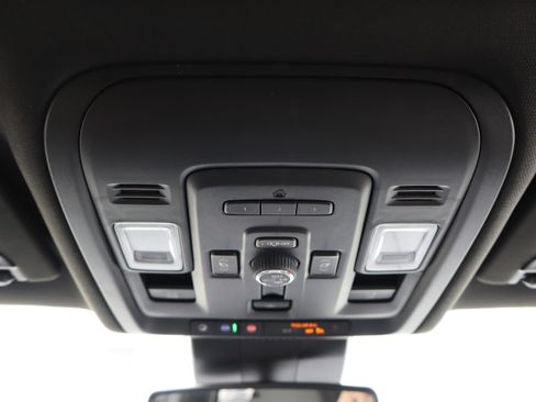 Certified 2024 GMC Yukon Denali AWD/4WD image 31