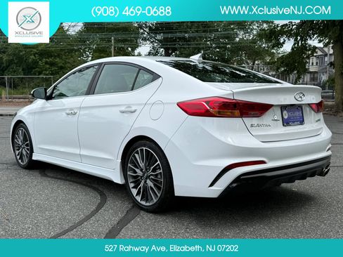 Used 2018 Hyundai Elantra Sport FWD image 2