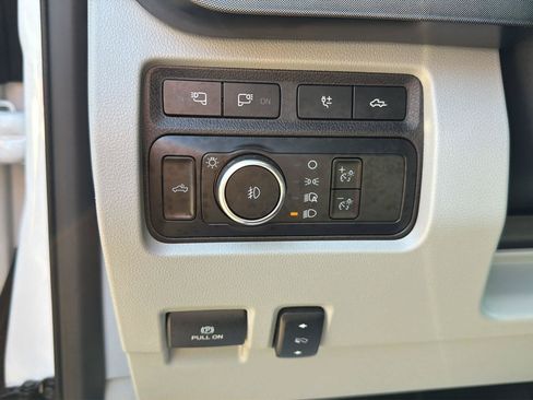 Used 2024 Ford F350 Limited w/ FX4 Off-Road Package AWD/4WD image 21