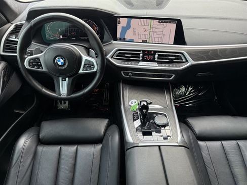 Used 2022 BMW X7 xDrive40i w/ M Sport Package AWD/4WD image 23