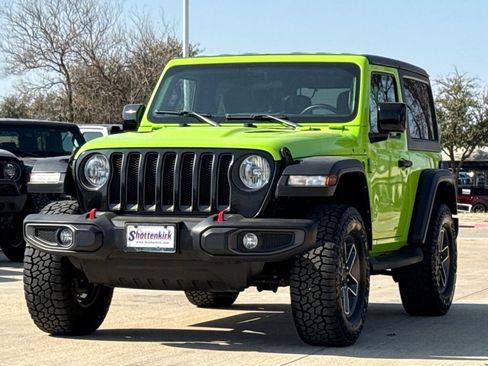 Used 2021 Jeep Wrangler Rubicon image 3