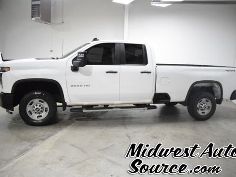 Used 2022 Chevrolet Silverado 2500 W/T w/ WT Fleet Convenience Package AWD/4WD image 2