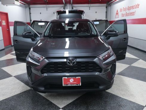 Used 2022 Toyota RAV4 LE FWD image 25