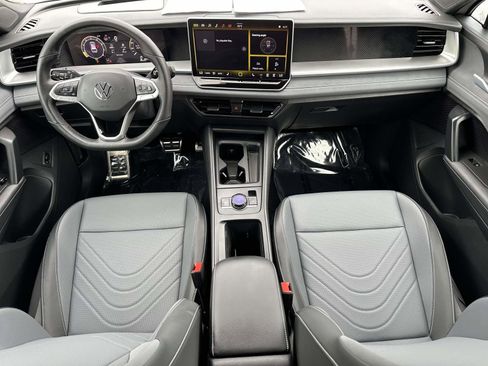 Used 2026 Volkswagen Tiguan SE R-Line AWD/4WD image 10