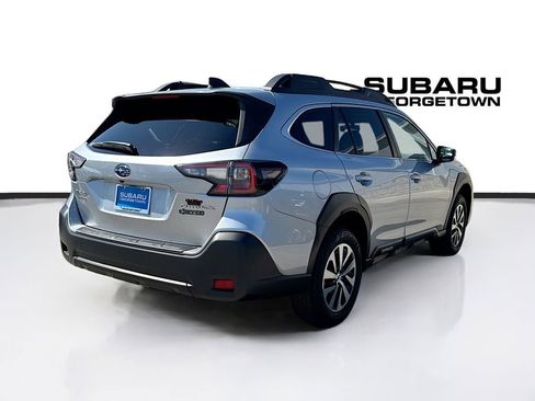 Certified 2025 Subaru Outback Premium w/ Popular Package #1A image 9