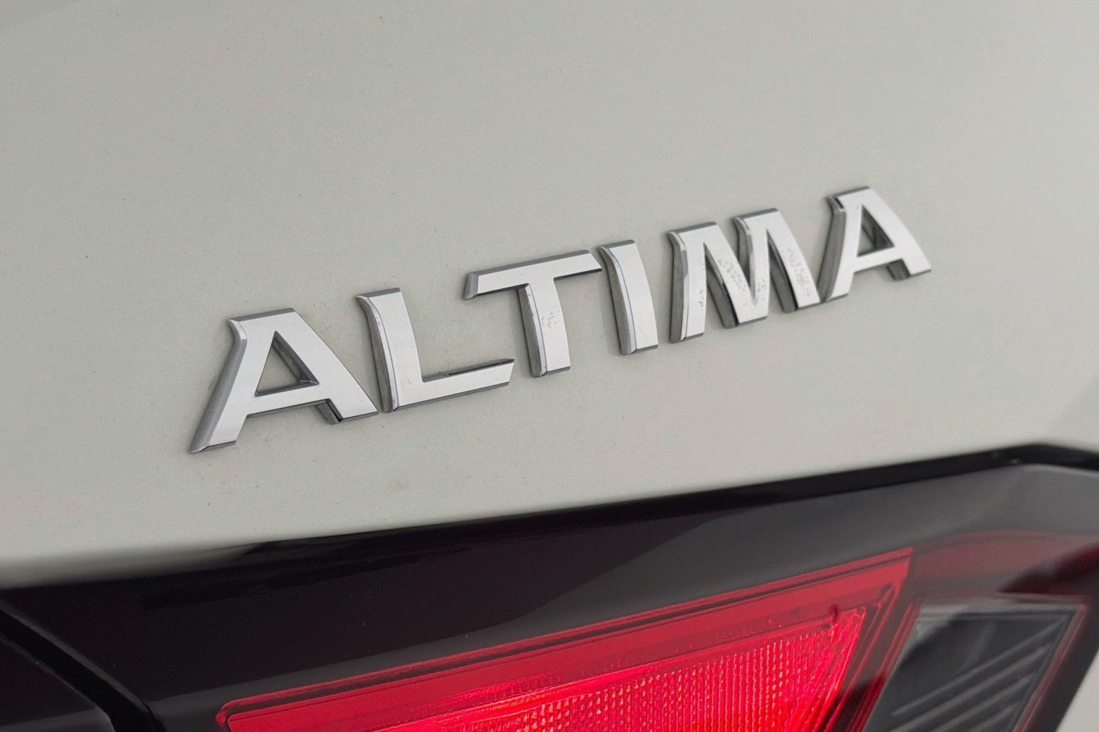 Used 2022 Nissan Altima 2.5 SV FWD image 9