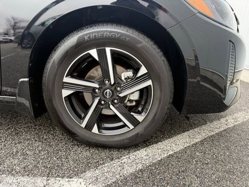 Certified 2025 Nissan Sentra SV w/ All-Weather Package image 14