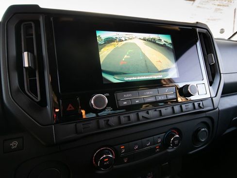 Used 2025 Nissan Frontier S w/ S Utility Package image 15