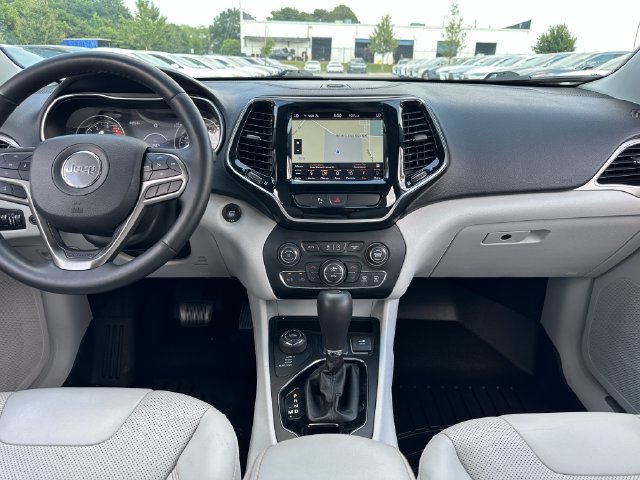 Used 2019 Jeep Cherokee Limited AWD/4WD image 16