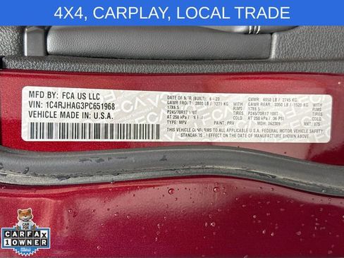 Used 2023 Jeep Grand Cherokee Laredo AWD/4WD image 29