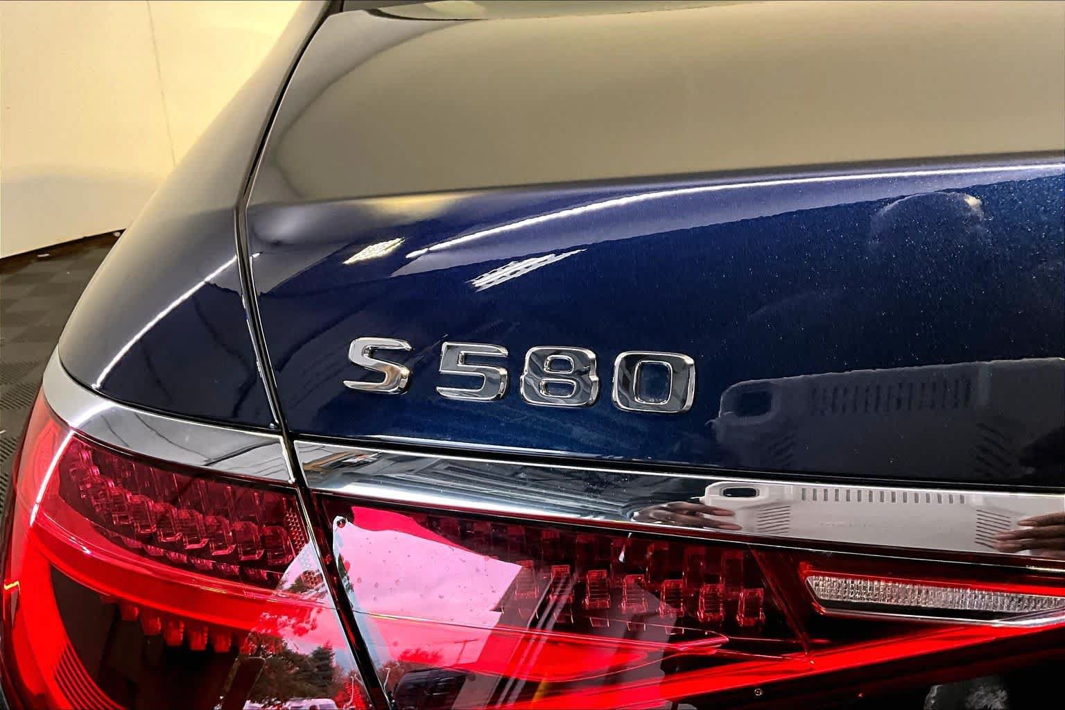 Used 2022 Mercedes-Benz S 580 4MATIC Sedan image 33