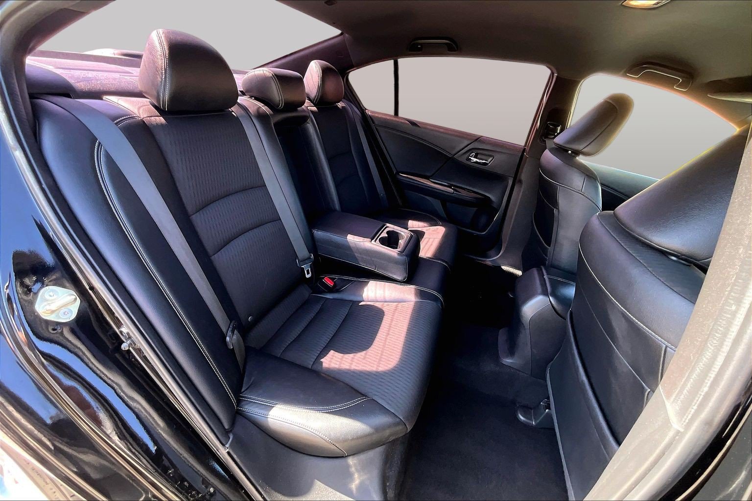 Used 2017 Honda Accord Sport image 27