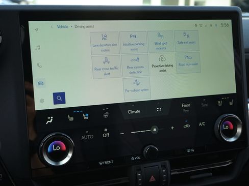 Used 2026 Lexus GX 550 w/ Cold Area Package AWD/4WD image 9