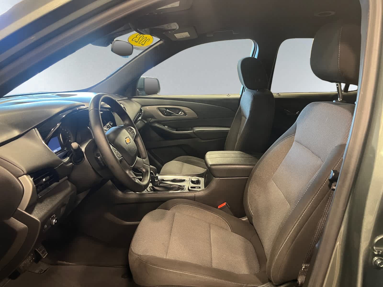 Used 2023 Chevrolet Traverse LT AWD/4WD image 11