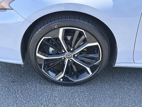 Certified 2024 Nissan Altima 2.5 SR FWD image 28