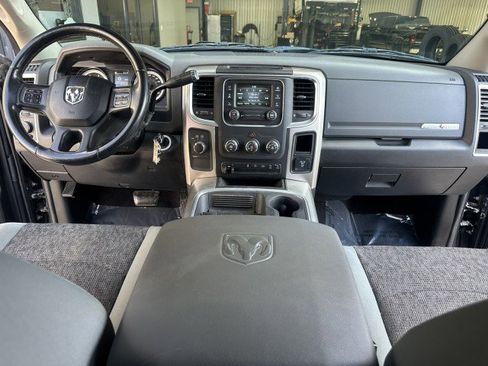 Used 2018 RAM 2500 Lone Star image 17