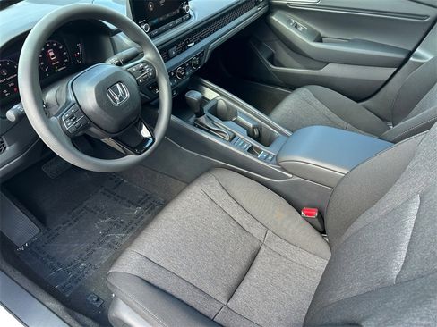 New 2025 Honda Accord SE image 10