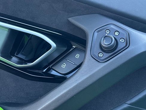 Used 2021 Lamborghini Huracan EVO image 27