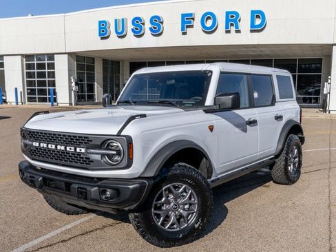 New 2025 Ford Bronco Badlands image 1