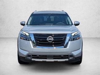 Used 2025 Nissan Pathfinder SL w/ SL Premium Package FWD video 2