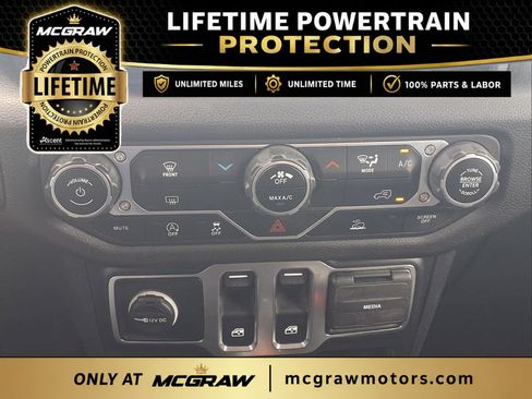 Used 2024 Jeep Wrangler Sport AWD/4WD image 16