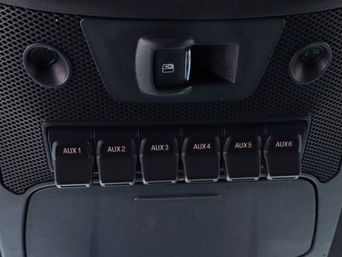 Used 2022 Ford F550 2WD SuperCab Super Duty image 31