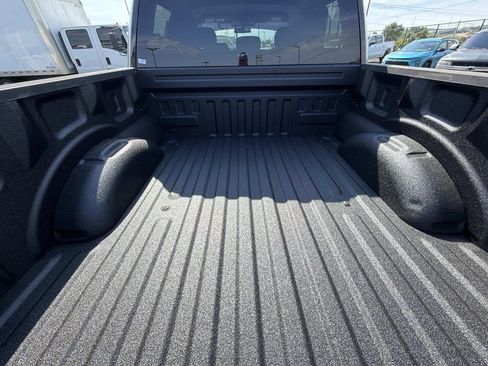 Used 2017 Ford F150 XLT RWD image 12