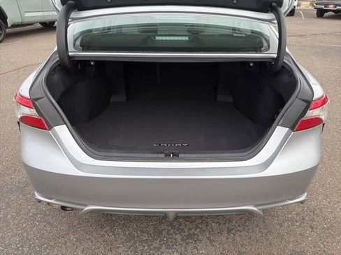 Certified 2019 Toyota Camry SE w/ Sunroof Package image 6