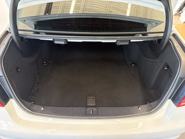Used 2016 Mercedes-Benz E 350 Sedan image 7
