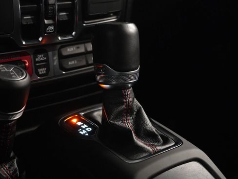 Used 2021 Jeep Wrangler Unlimited Rubicon image 27