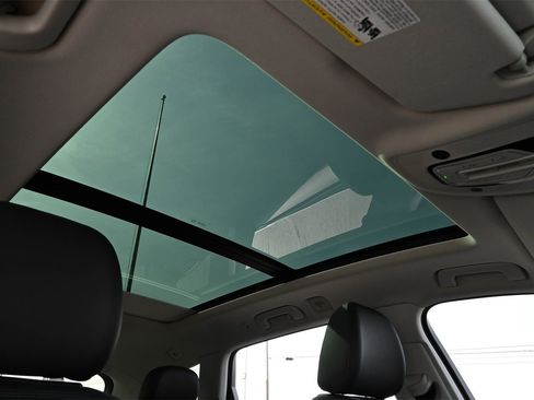 Used 2023 Audi Q7 2.0T Premium w/ Convenience Package image 23